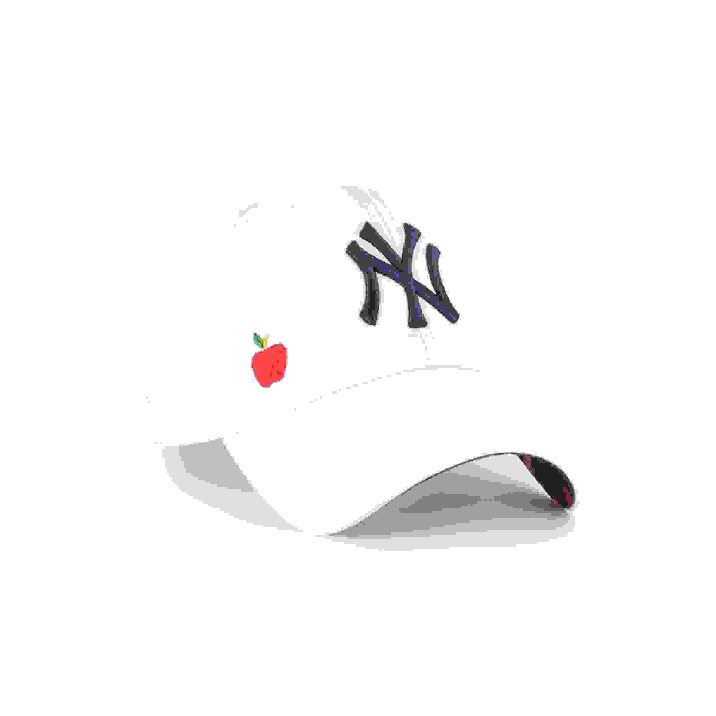 47 New York Yankees Big Apple Cleanup White/Navy Snapback Hat
